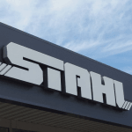 Logotipo de la empresa de Stahl-mobile